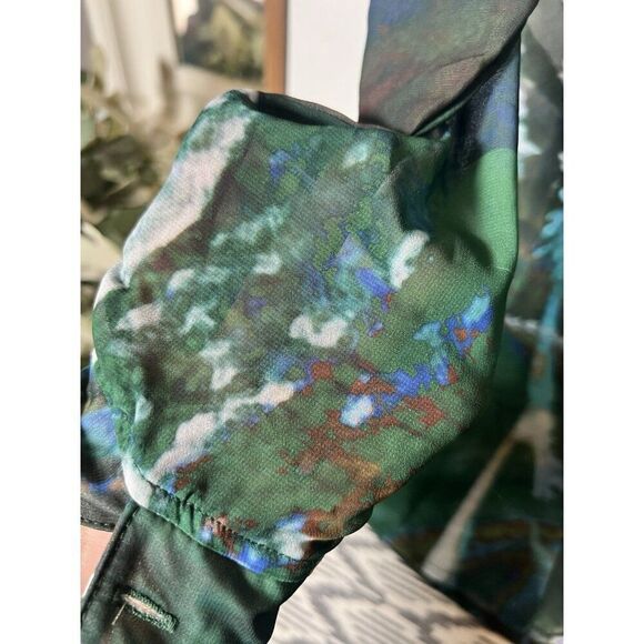Pretty Little Thing Green Abstract Sheer Button Down Shirt Size 4 US.    K - Picture 5 of 9